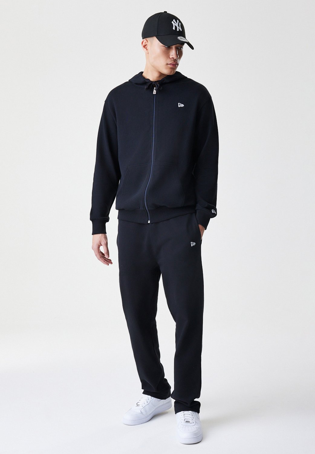 New Era PREMIUM ESSENTIAL HOODY