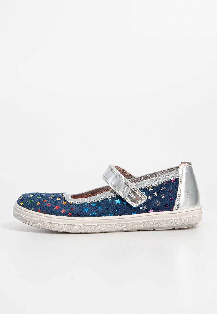 Blaue Velcro-Mary-Jane-Schuhe mit silbernen Akzenten, versehen mit mehrfarbigen Sternmustern, aus einem samtähnlichen Material und mit einer Gummisohle.