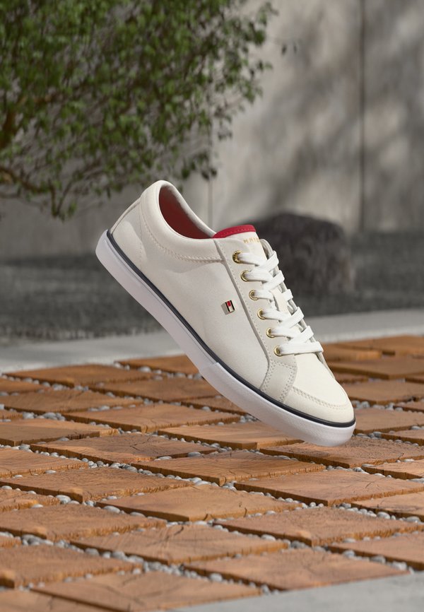 Tommy Hilfiger TH LOW VULC - Trainers - red/white/blue