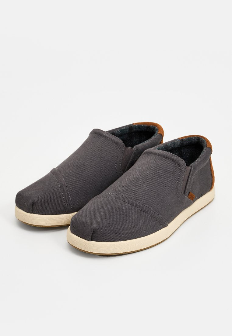 TOMS