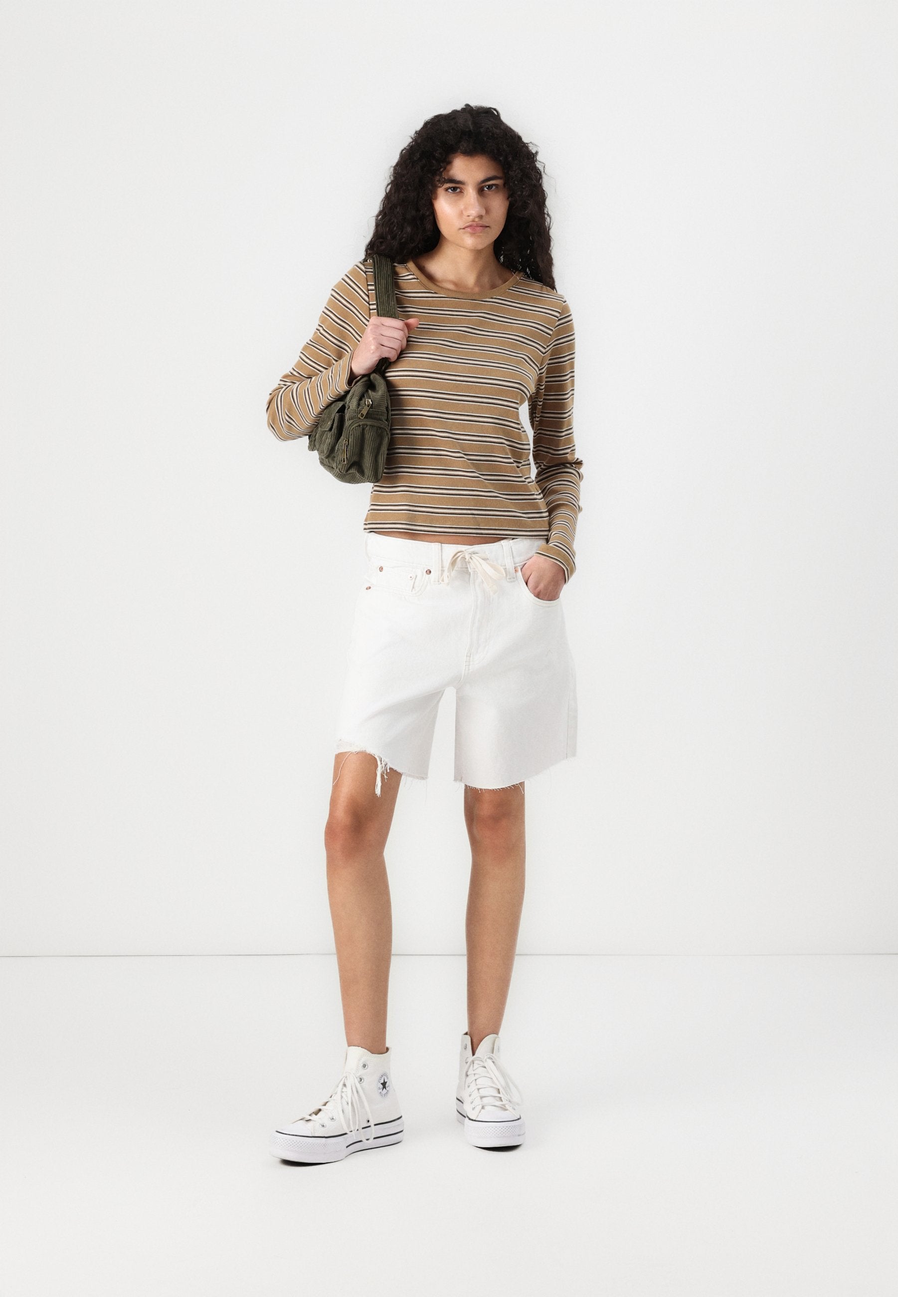 GAP CROP CREW