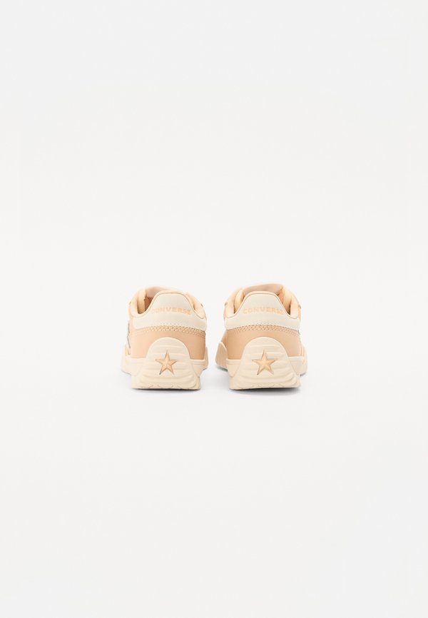 Converse RUN STAR TRAINER