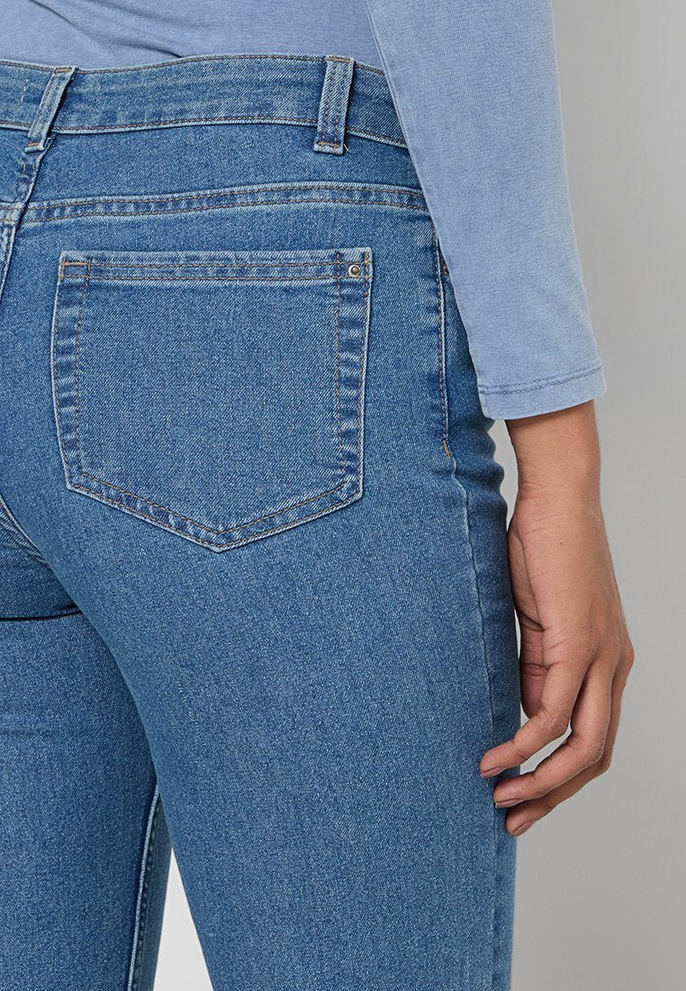 ONLLAURA Media 6