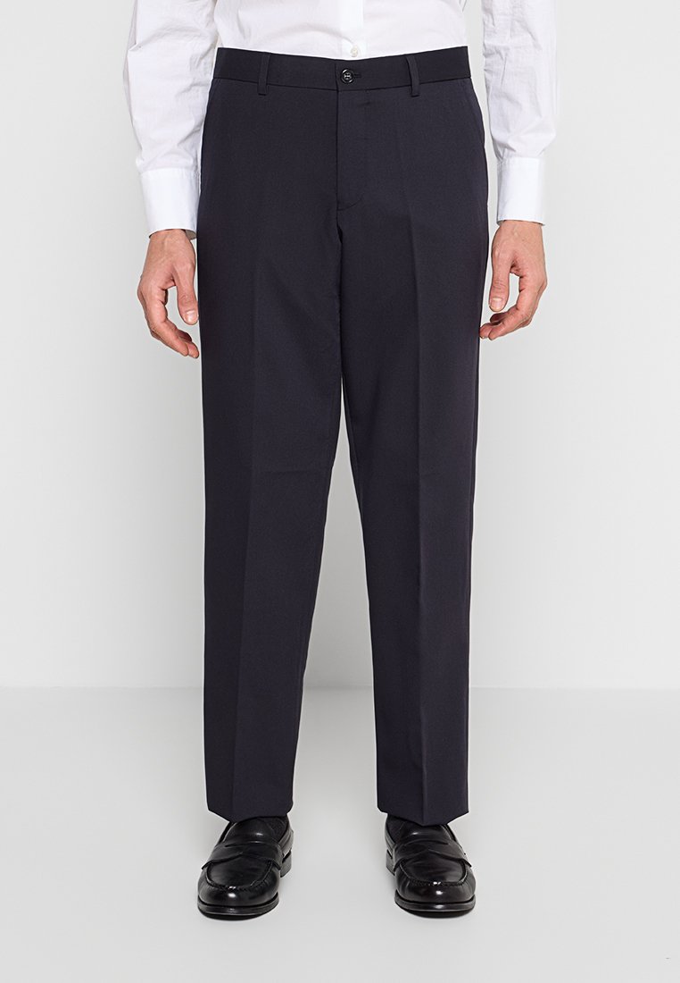 RELAXED FIT Media 8