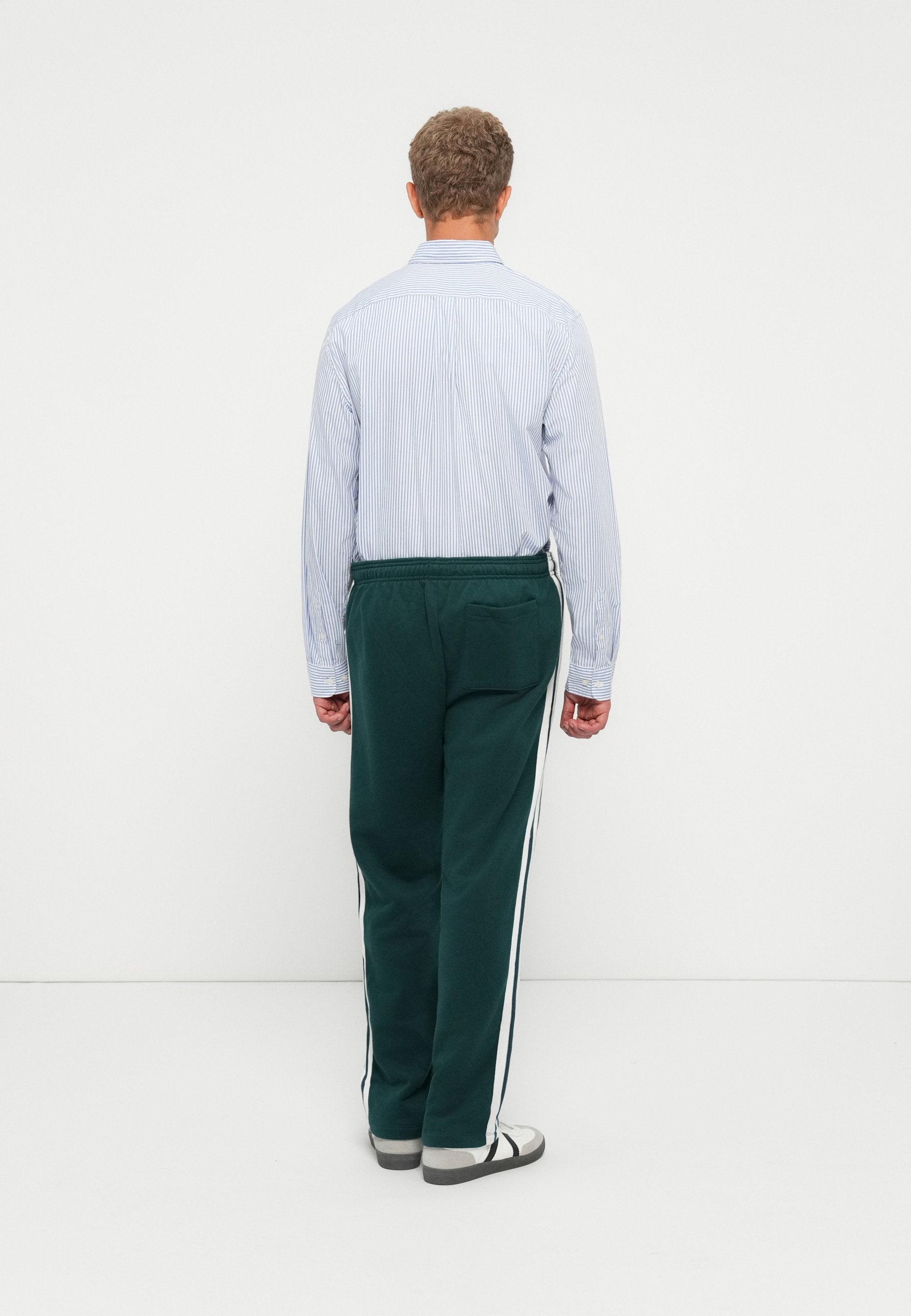 GAP LOGO TRACK PANT