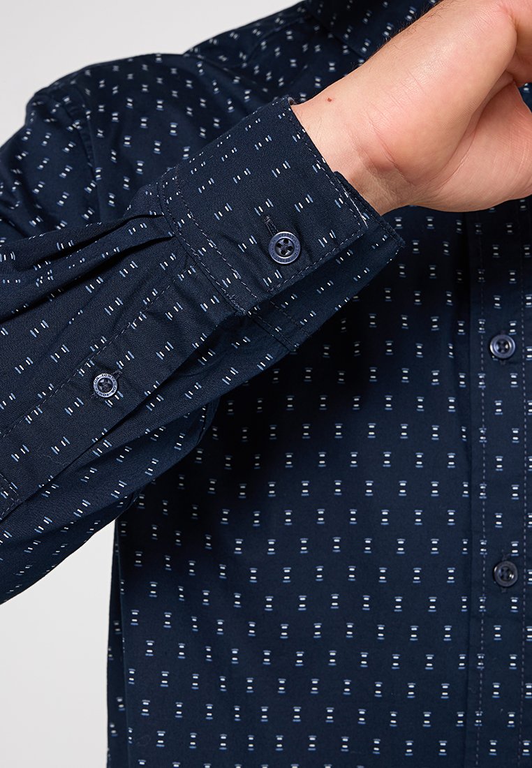 TOM TAILOR