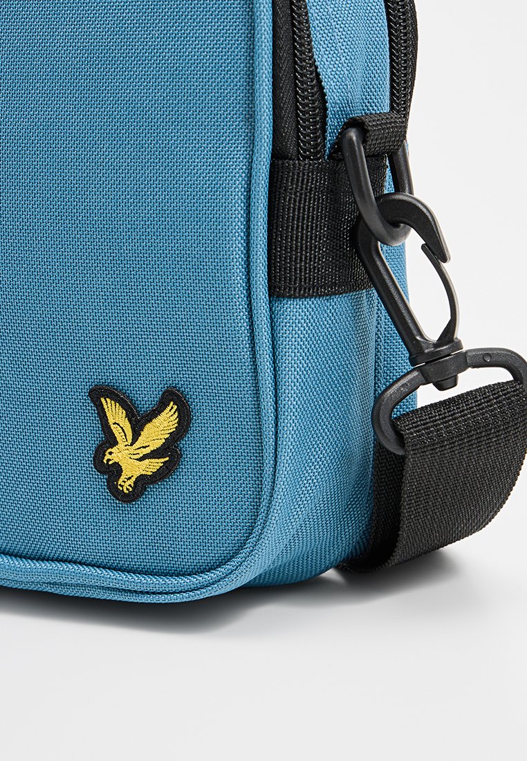 Lyle & Scott