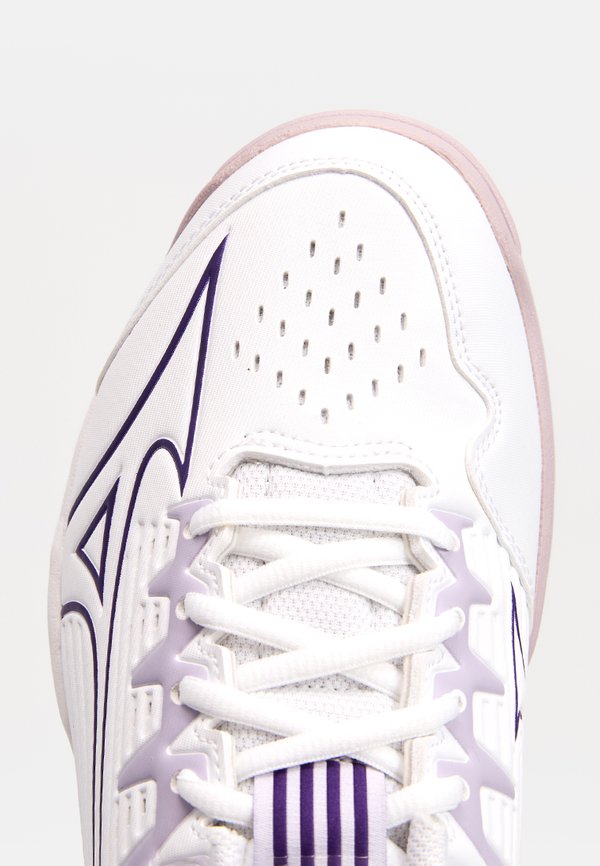 Mizuno WAVE LYNX 2