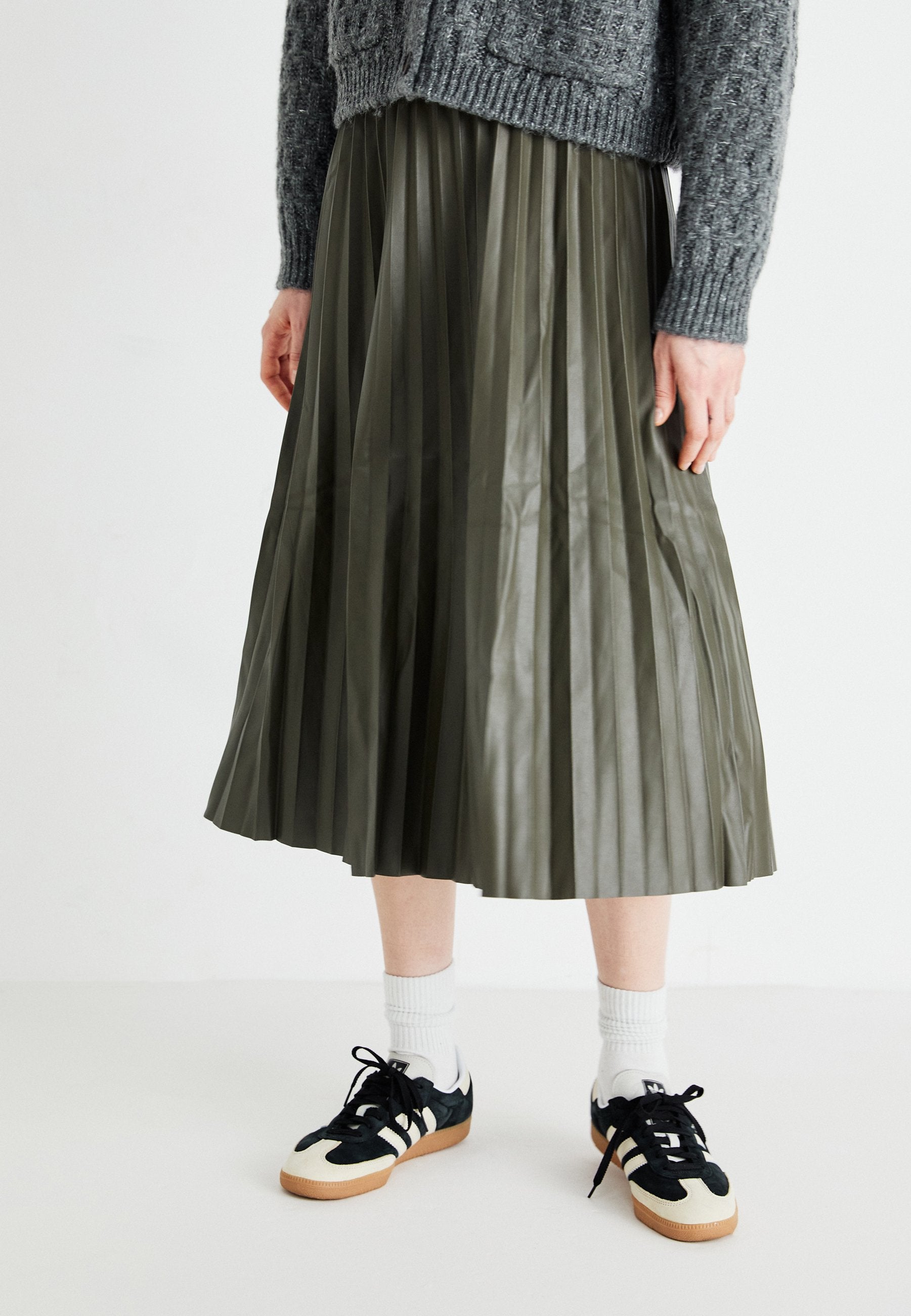 Vero Moda VMPUFFY COATED PLEAT SKIRT
