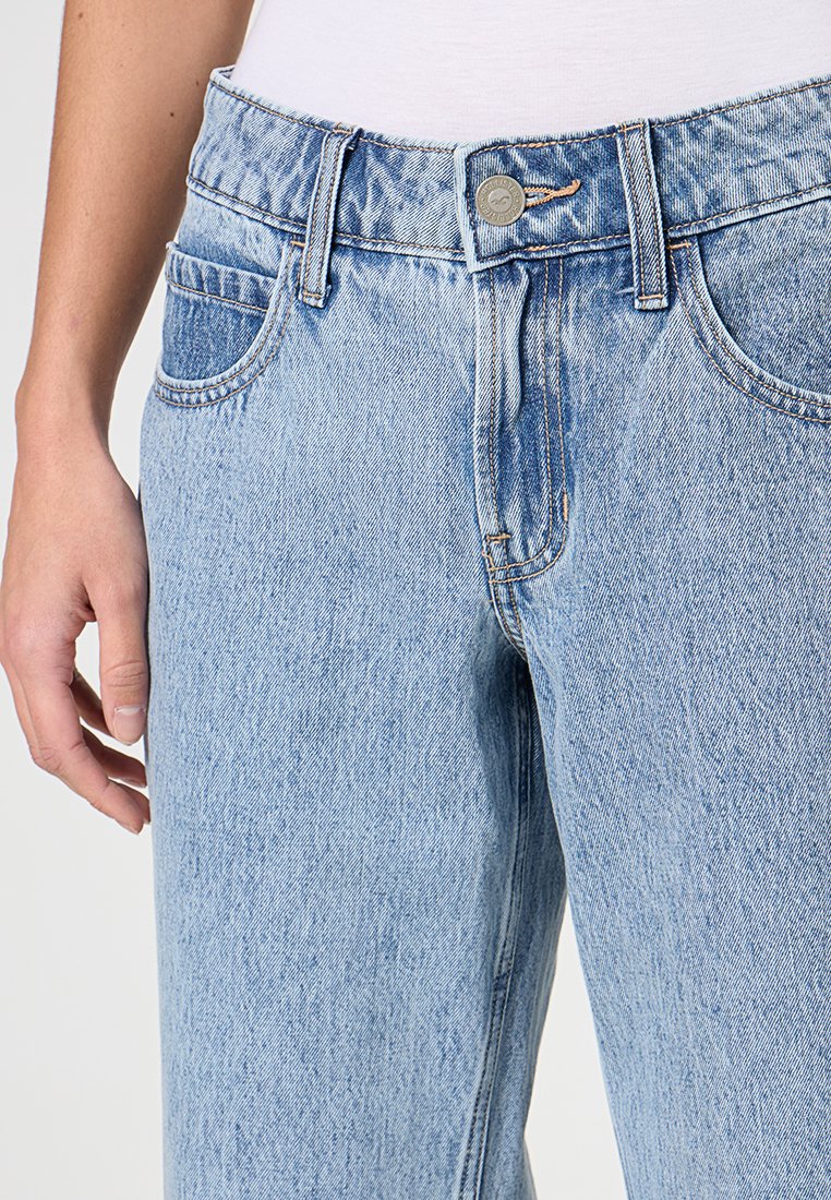 Hollister Co.
