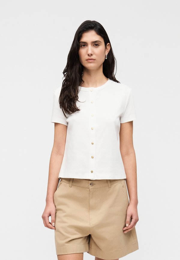 Tommy Hilfiger GOLD-TONE BUTTON SLIM T-SHIRT