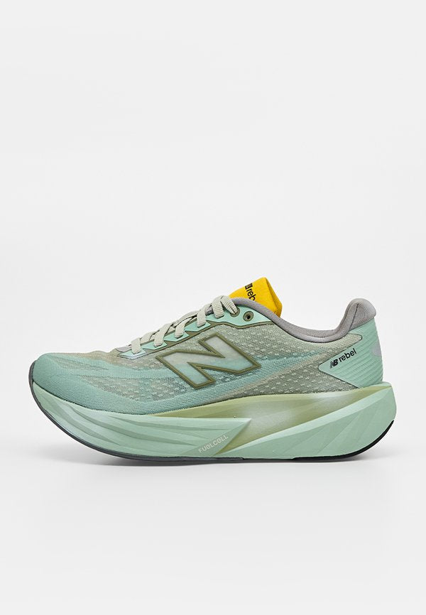 New Balance REBEL V5