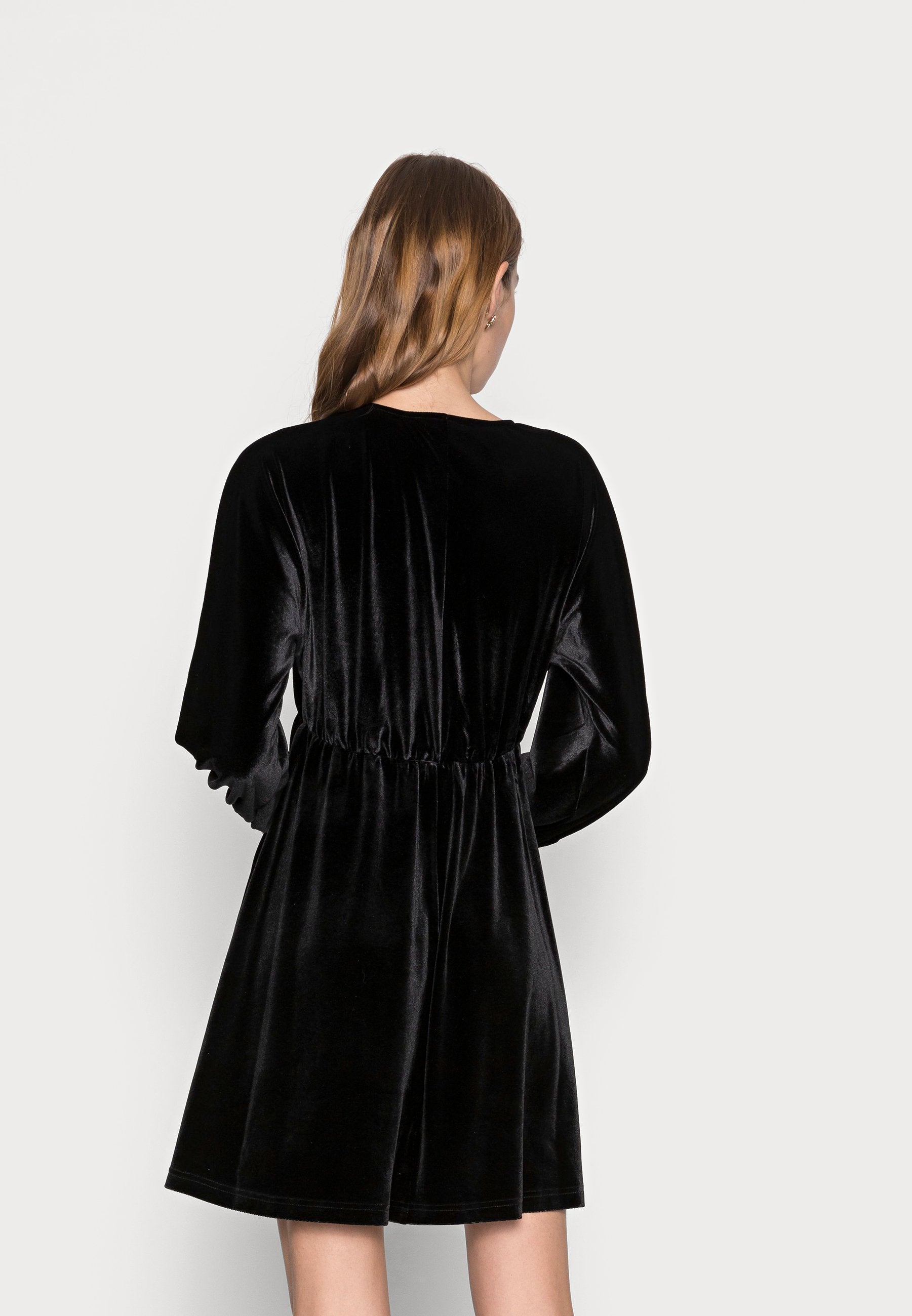 ONLESME LIFE  DRESS Media 4