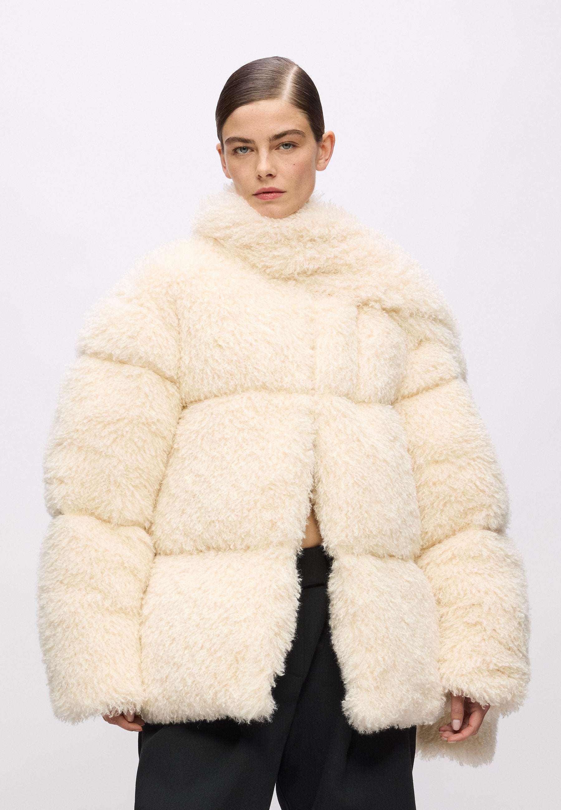 KARL STUDIO FAUX FUR COAT Media 4