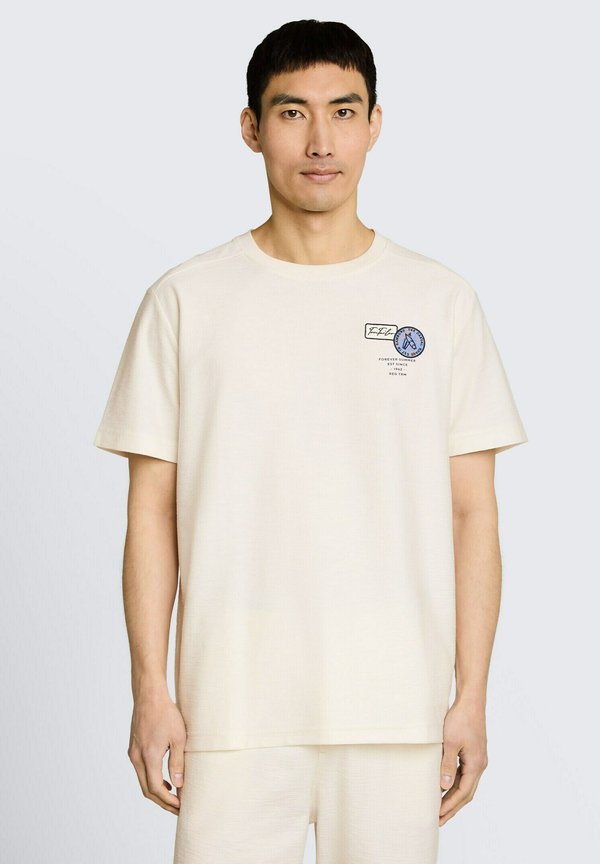 TOM TAILOR TOM TAILOR T-SHIRT T-SHIRT MIT STICKEREI - Print T-shirt - gardenia white