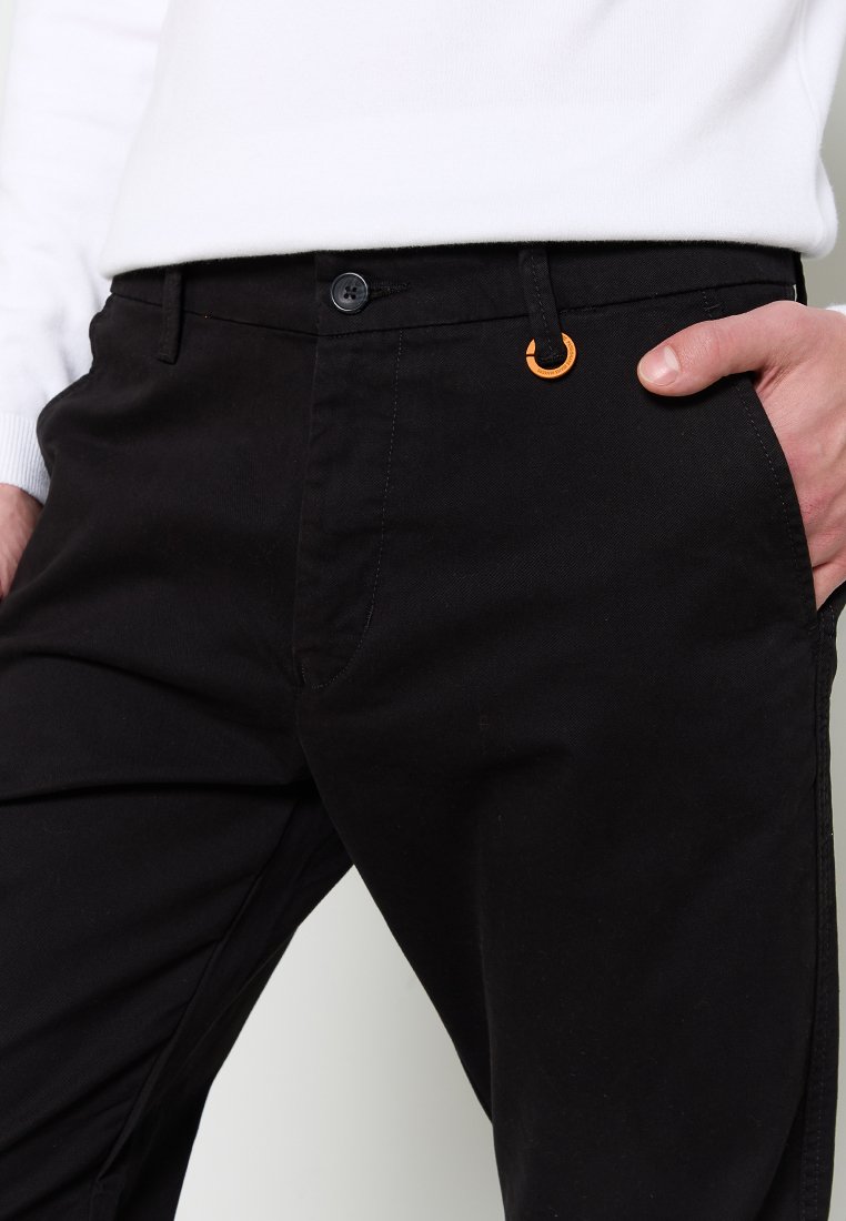 ONSEDGE LOOSE FIT Media 4