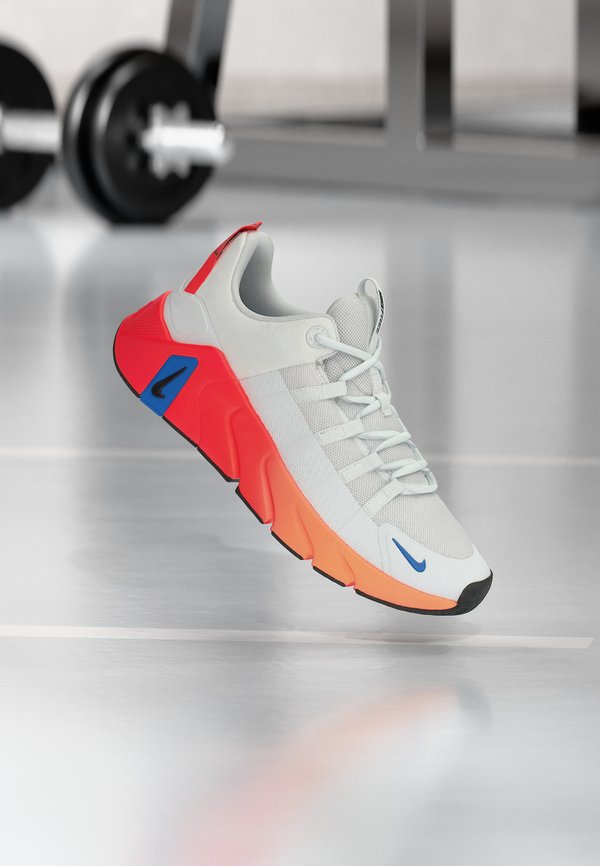 Nike Performance FREE METCON 7 - Training shoe - summit white/volt/hot lava/orange pulse/phantom/pacific blue