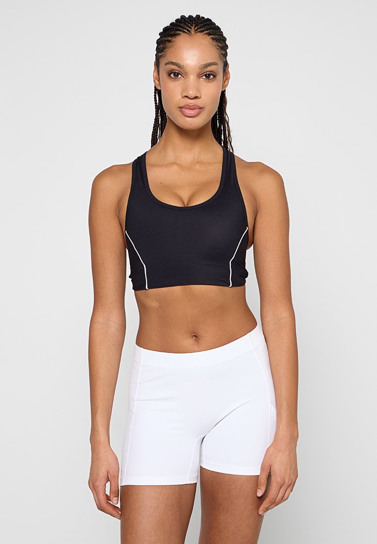 Fabletics ON-THE-GO