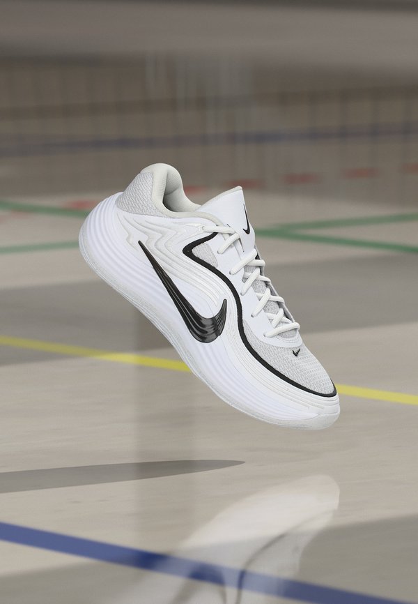 Nike Performance PRECISION 8 LOW UNISEX - Basketball shoes - white/black