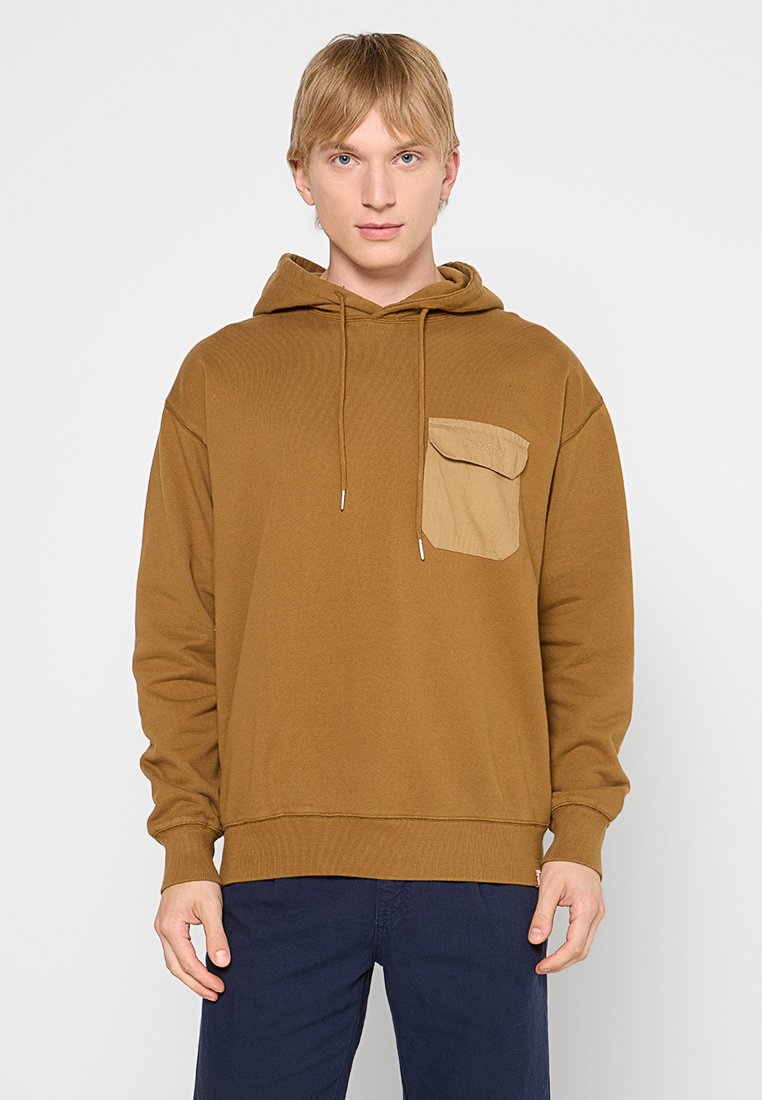 REVOLUTION LOOSE FIT