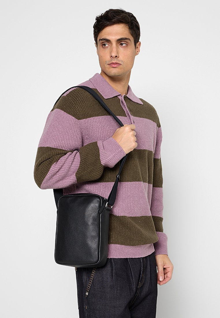 Marc O'Polo CROSSBODY BAG M
