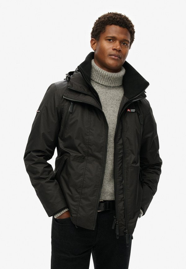 Superdry & Co HOODED MOUNTAIN  - Windbreaker - black