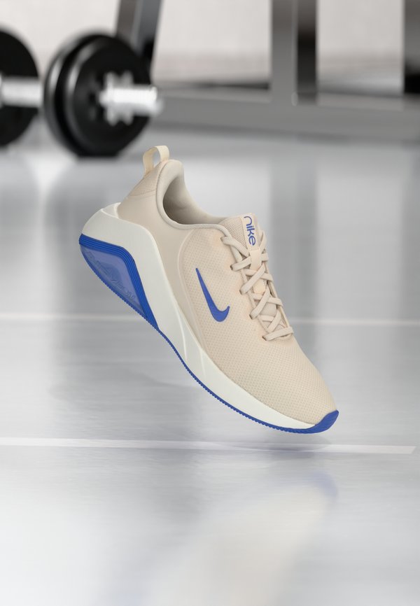 Nike Performance AIR ZOOM BELLA 7 - Training shoe - chalk/sapphire/sail
