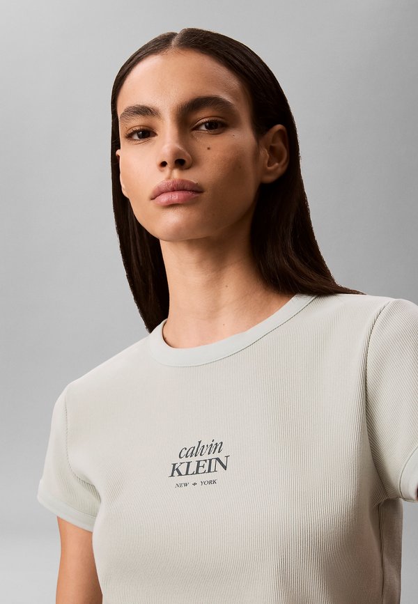 Calvin Klein Jeans