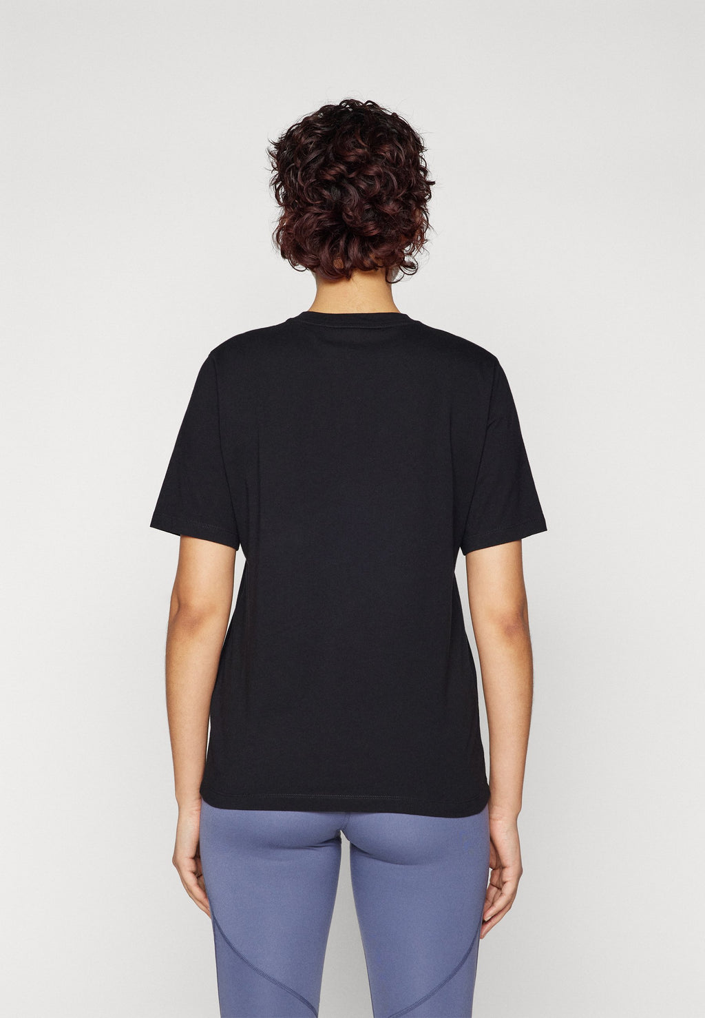 Peak Performance ORIGINAL SMALL LOGO TEE
