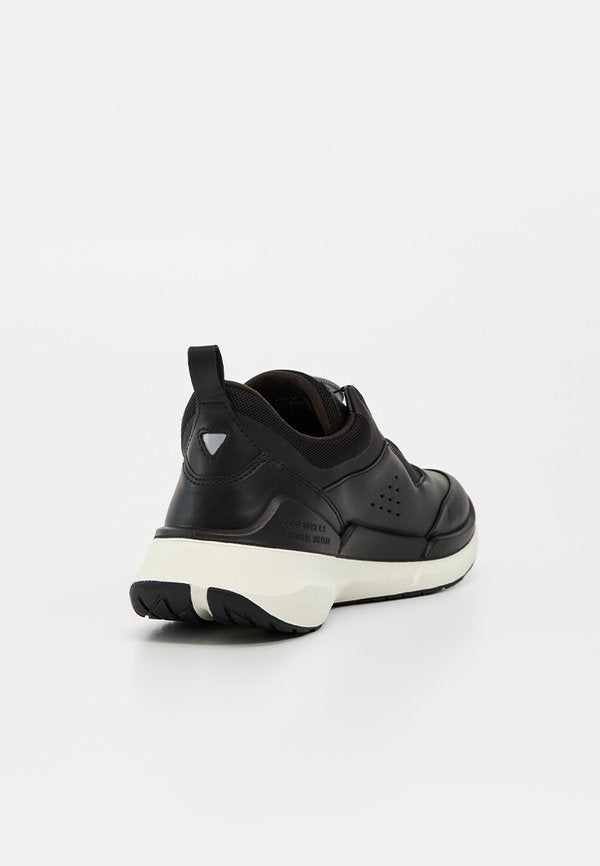 ECCO BIOM 2.2