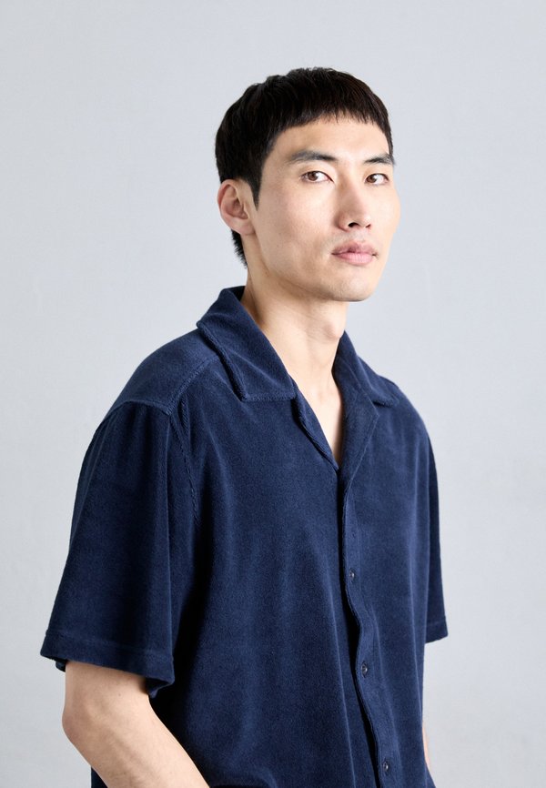 J.LINDEBERG TED RESORT