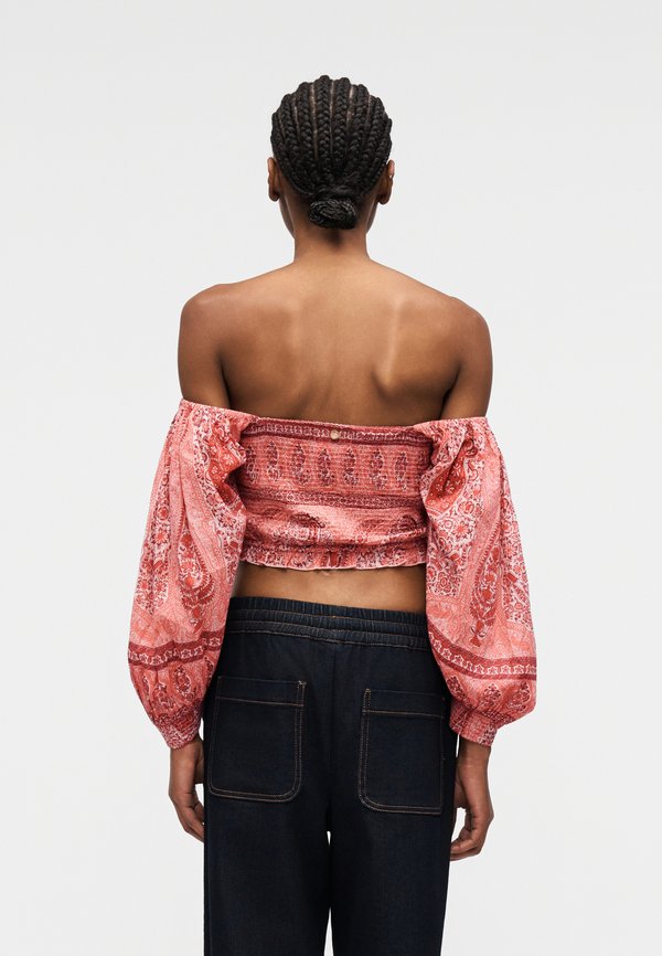 Antik Batik TAJARA TEE