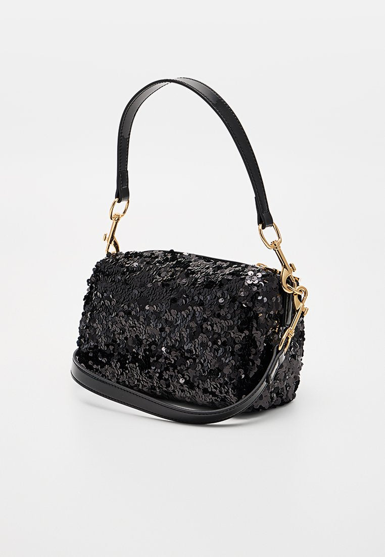 Love Moschino