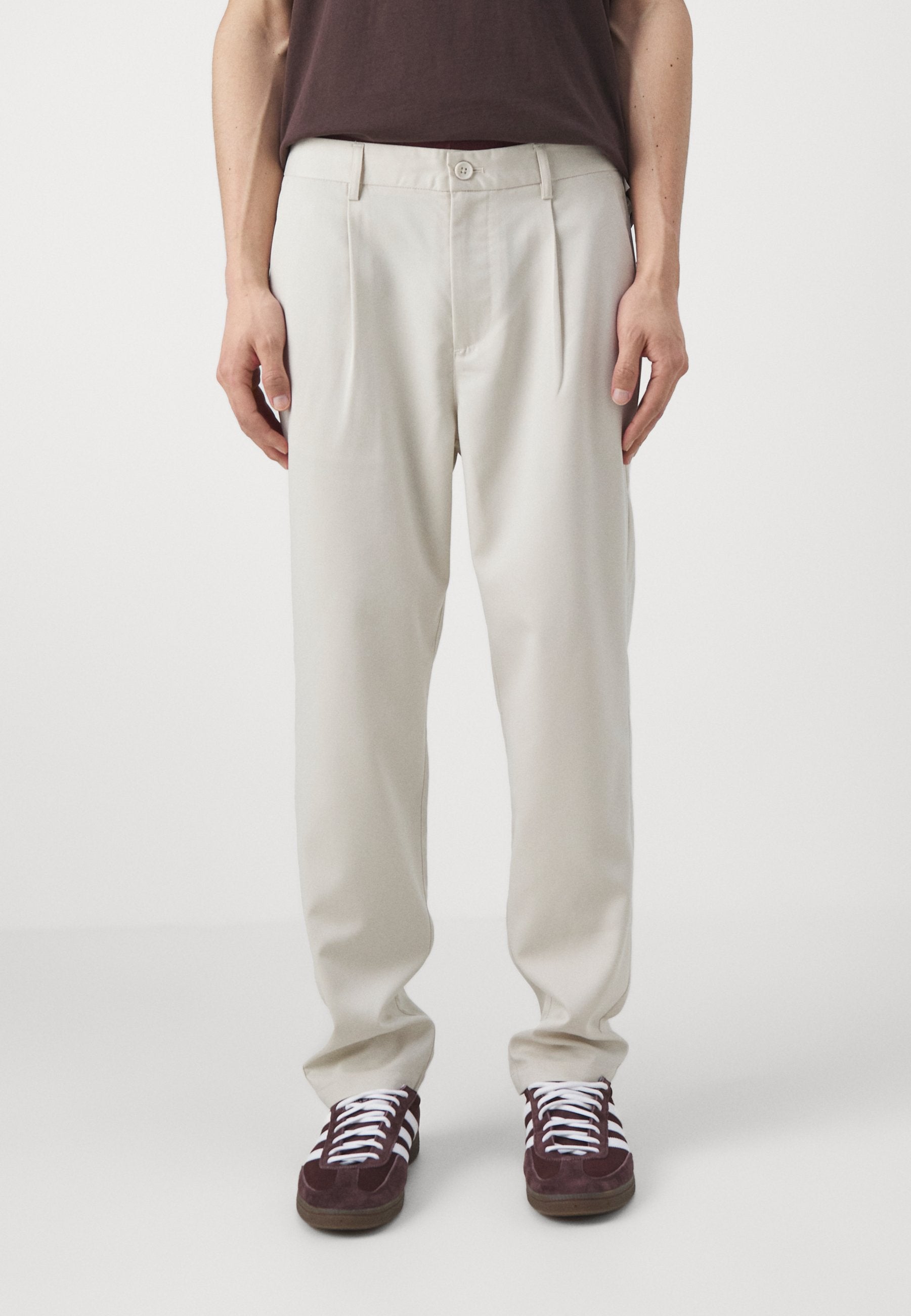 ONSLOU PANT Media 4