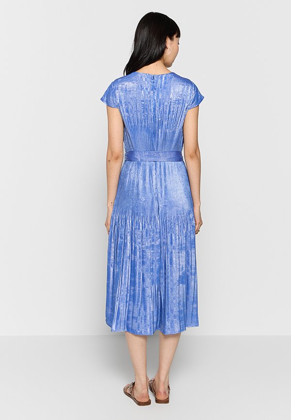 DKNY