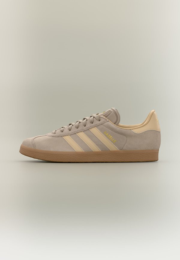 adidas Originals GAZELLE UNISEX - Trainers - chalky brown/footwear white