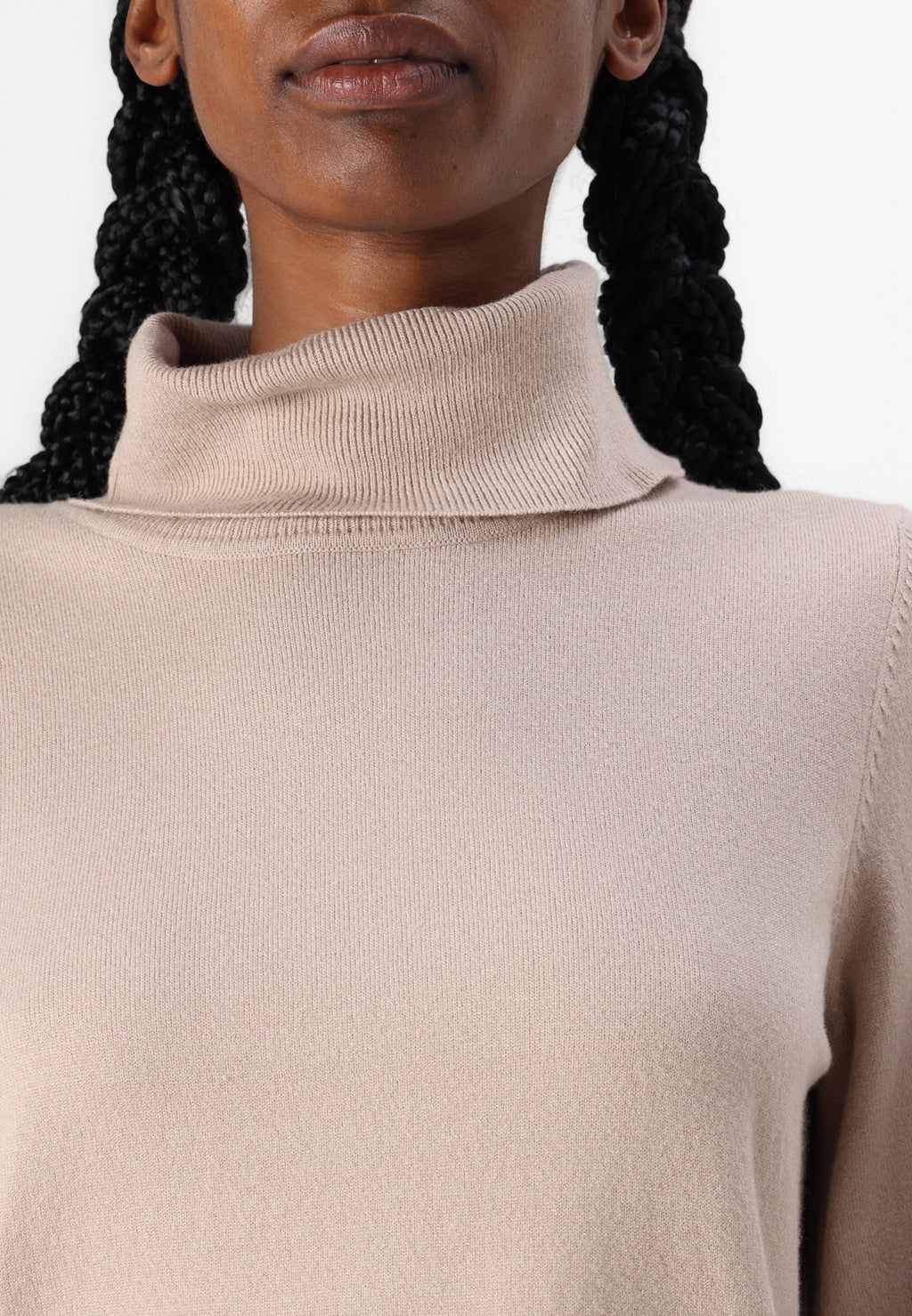 VILA VIAMANDA TURTLE NECK