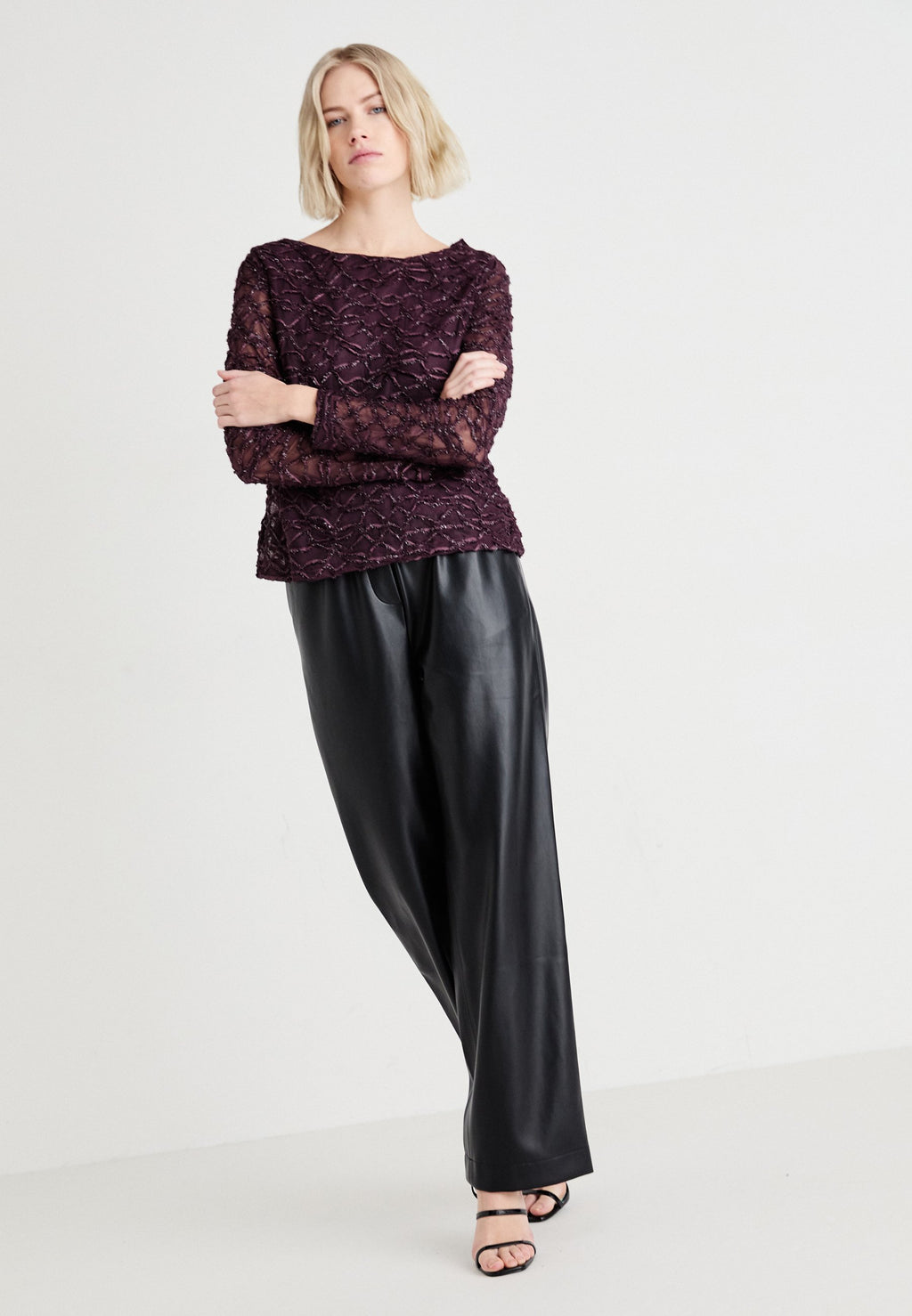 ONLJOVANA TRACKPANT Media 5