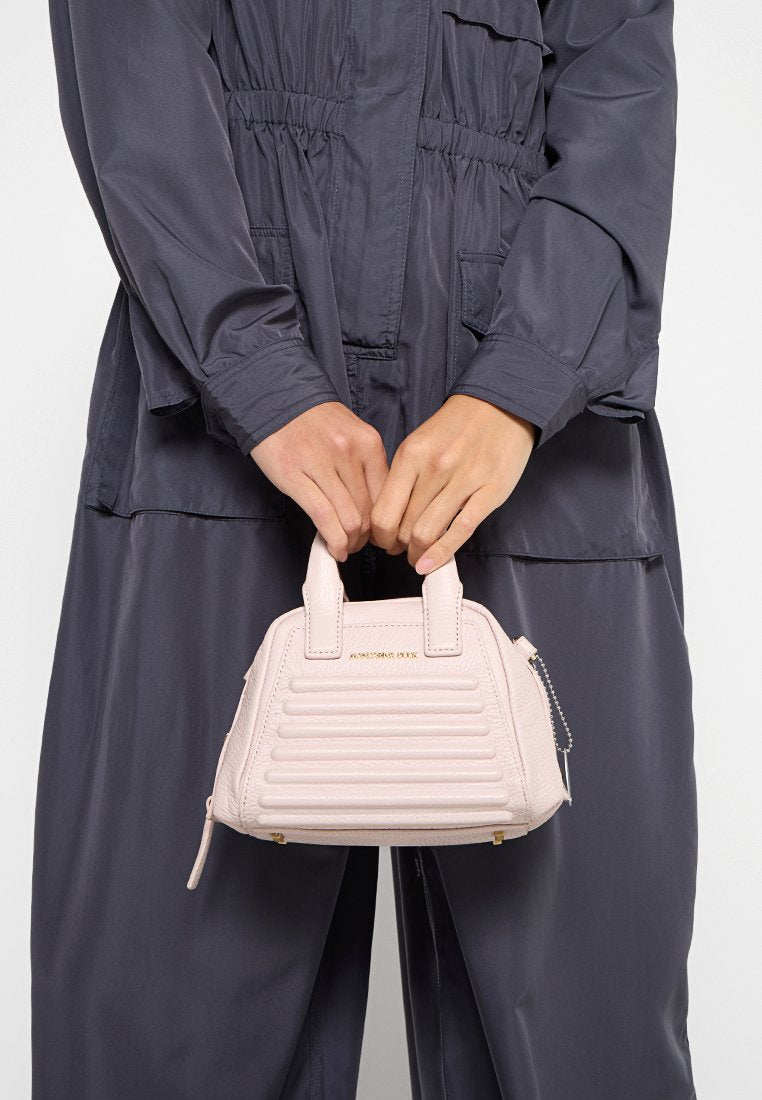Mandarina Duck I-CON