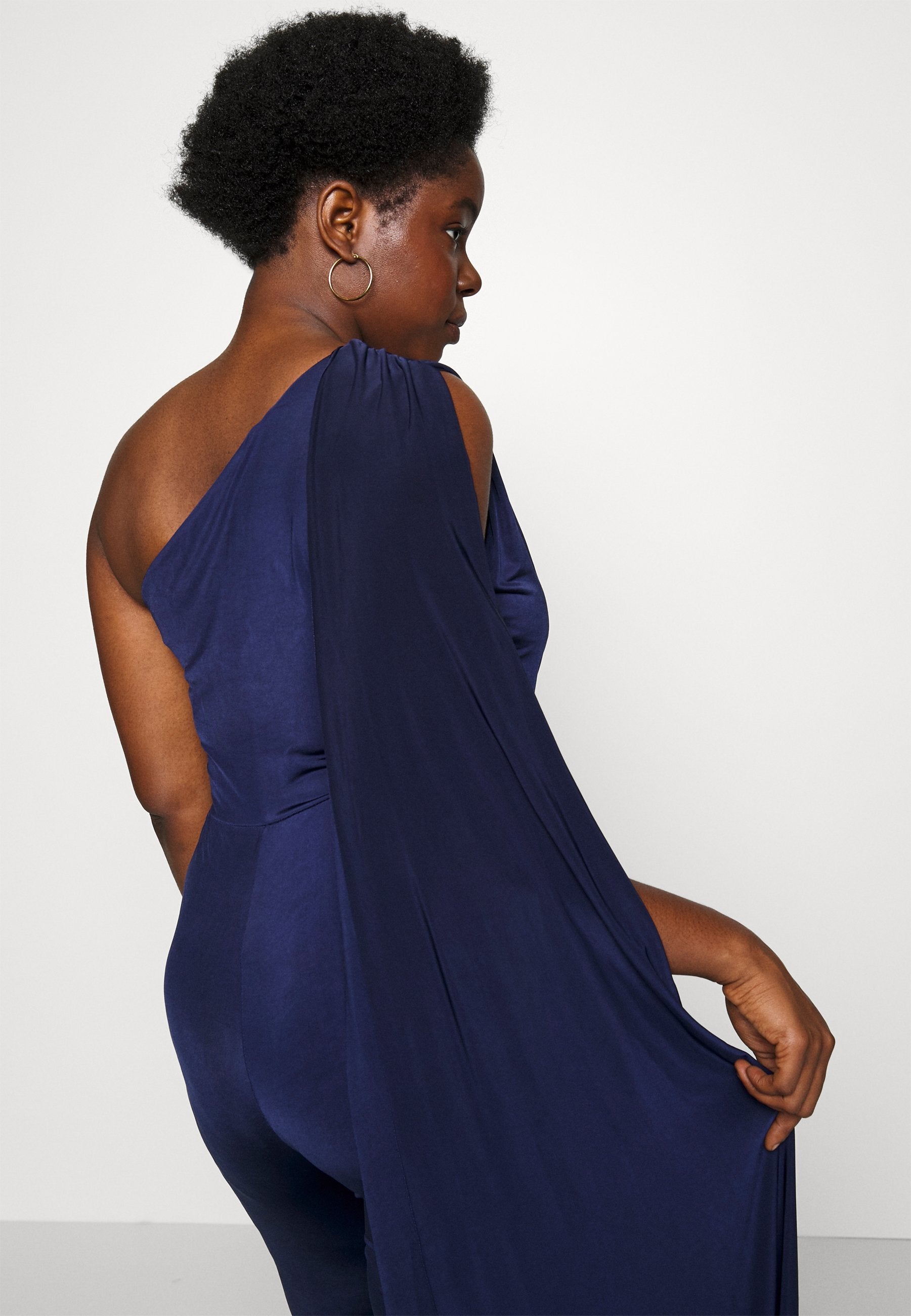 WAL G CURVE HOLLY CAPE SLEEVE