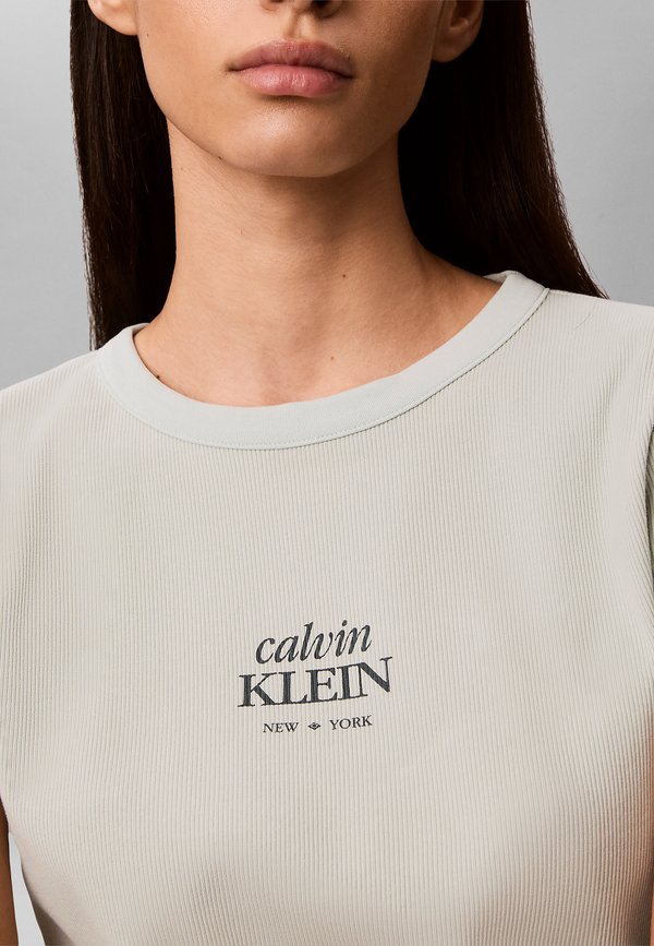 Calvin Klein Jeans