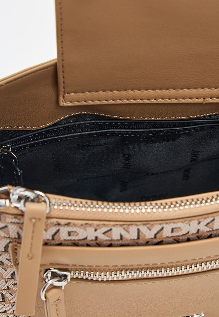 DKNY RADLEY