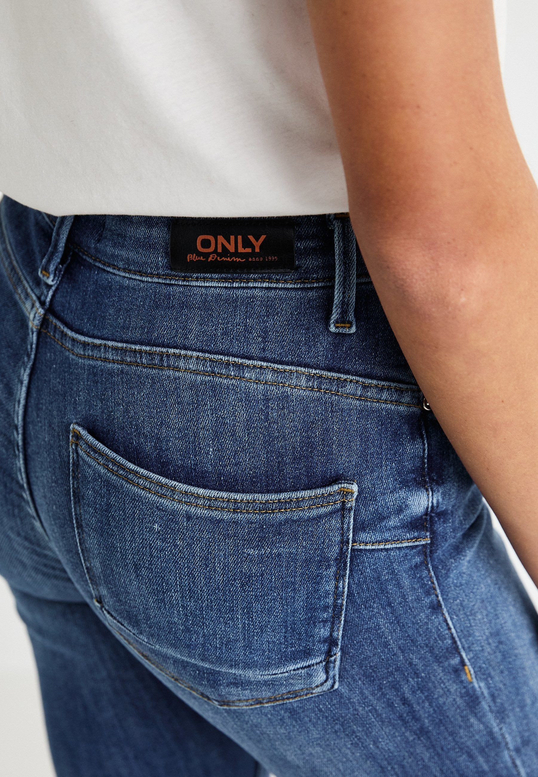 ONLPOWER MID WAIST PUSH UP  Media 6