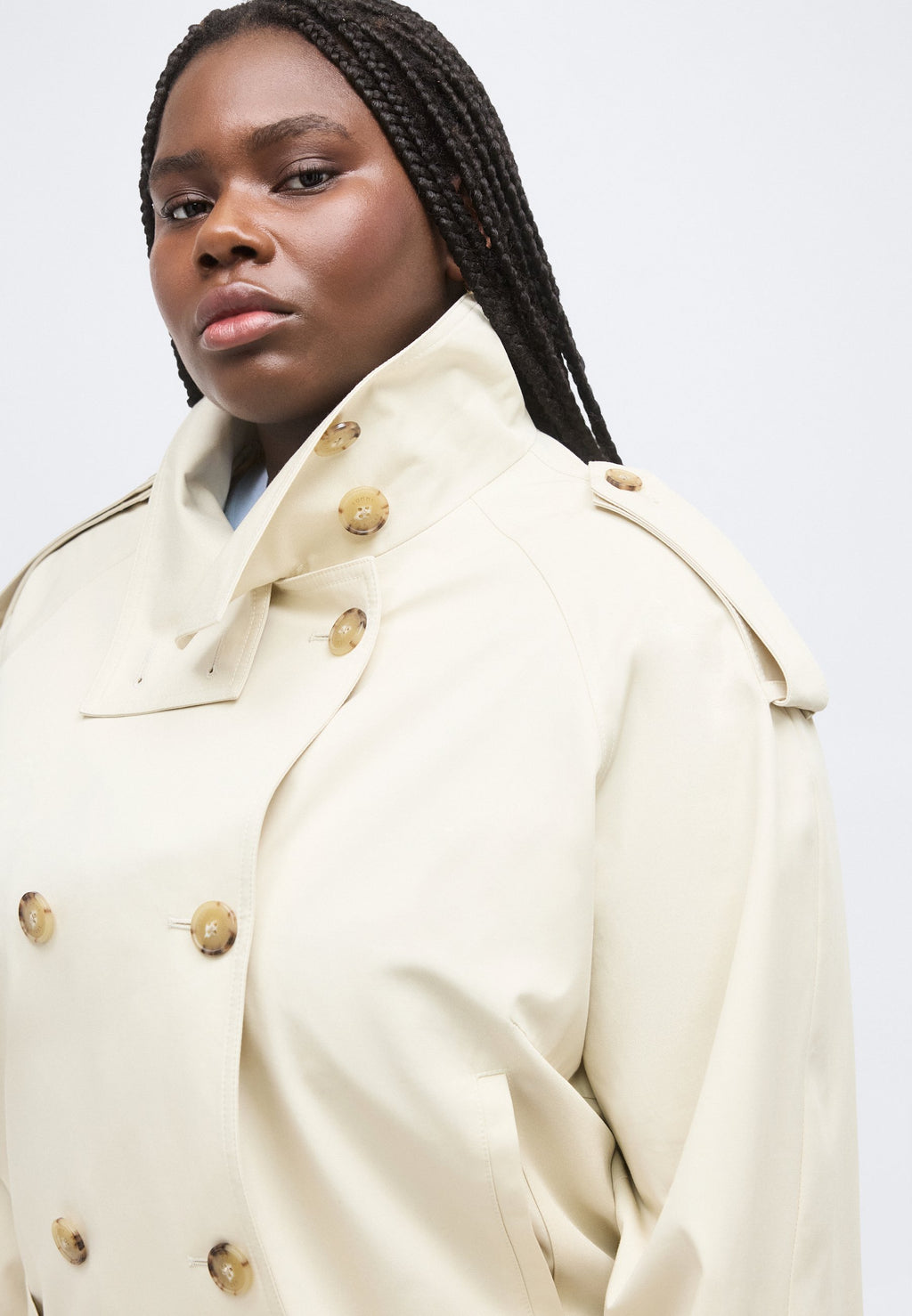 CURVE WATER REPELLENT SHORT TRENCH JACKET Media 5