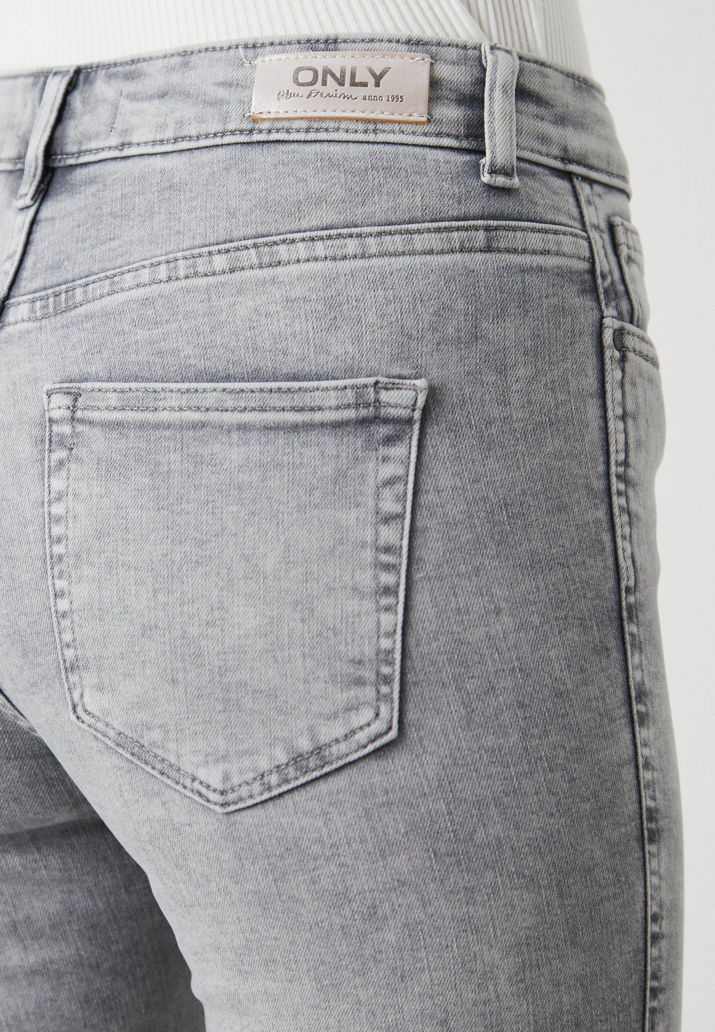ONLBLUSH MID WAIST Media 6