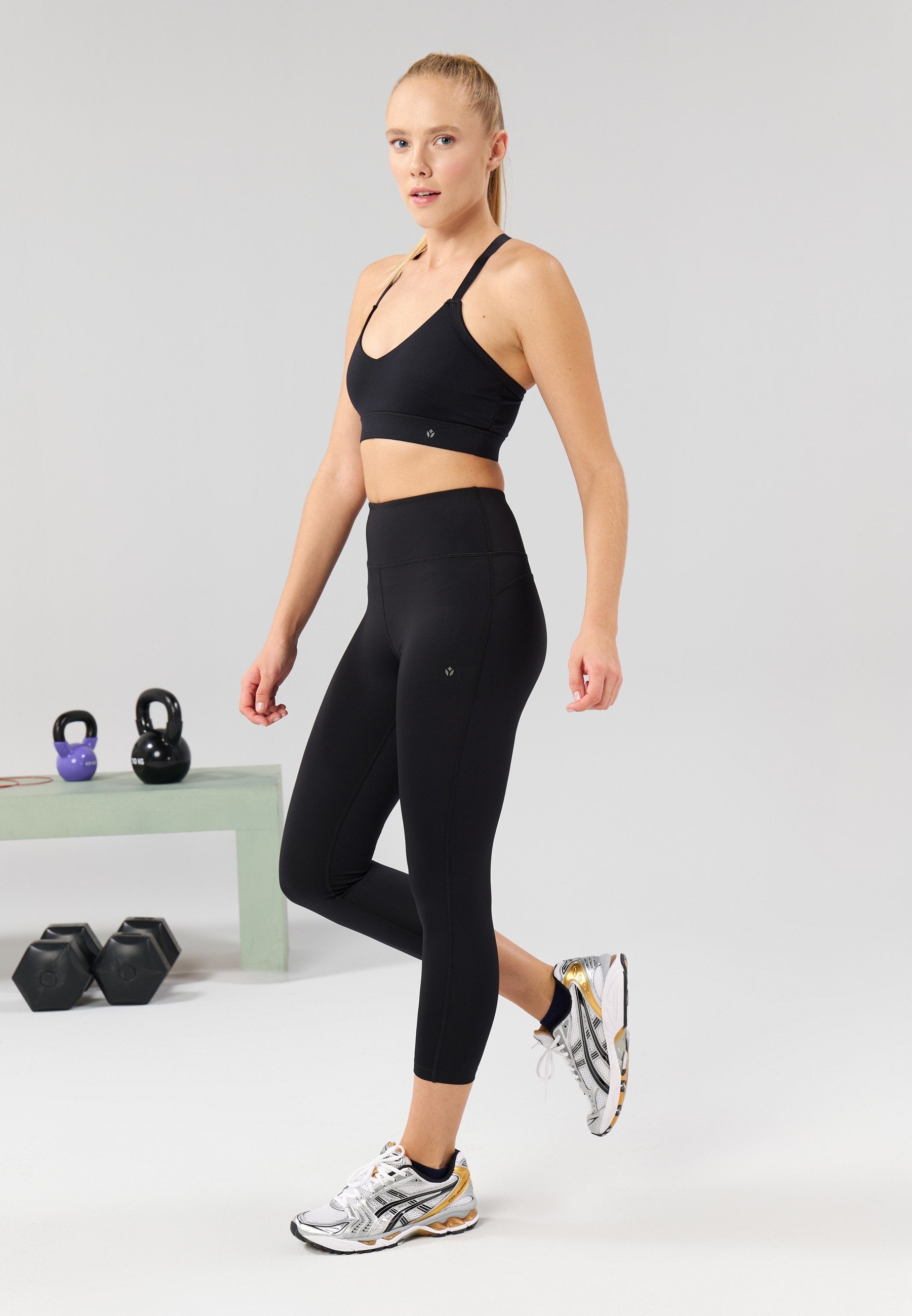 Even&Odd active ESSENTIAL 3/4 LENGTH HIGH RISE LEGGINGS