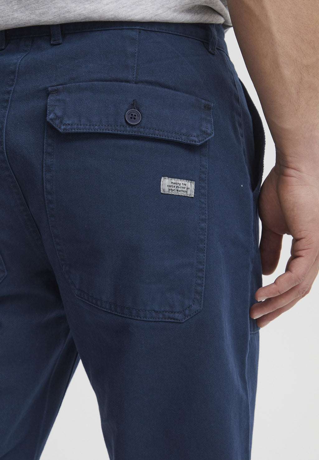 BHWOVEN REGULAR FIT Media 6