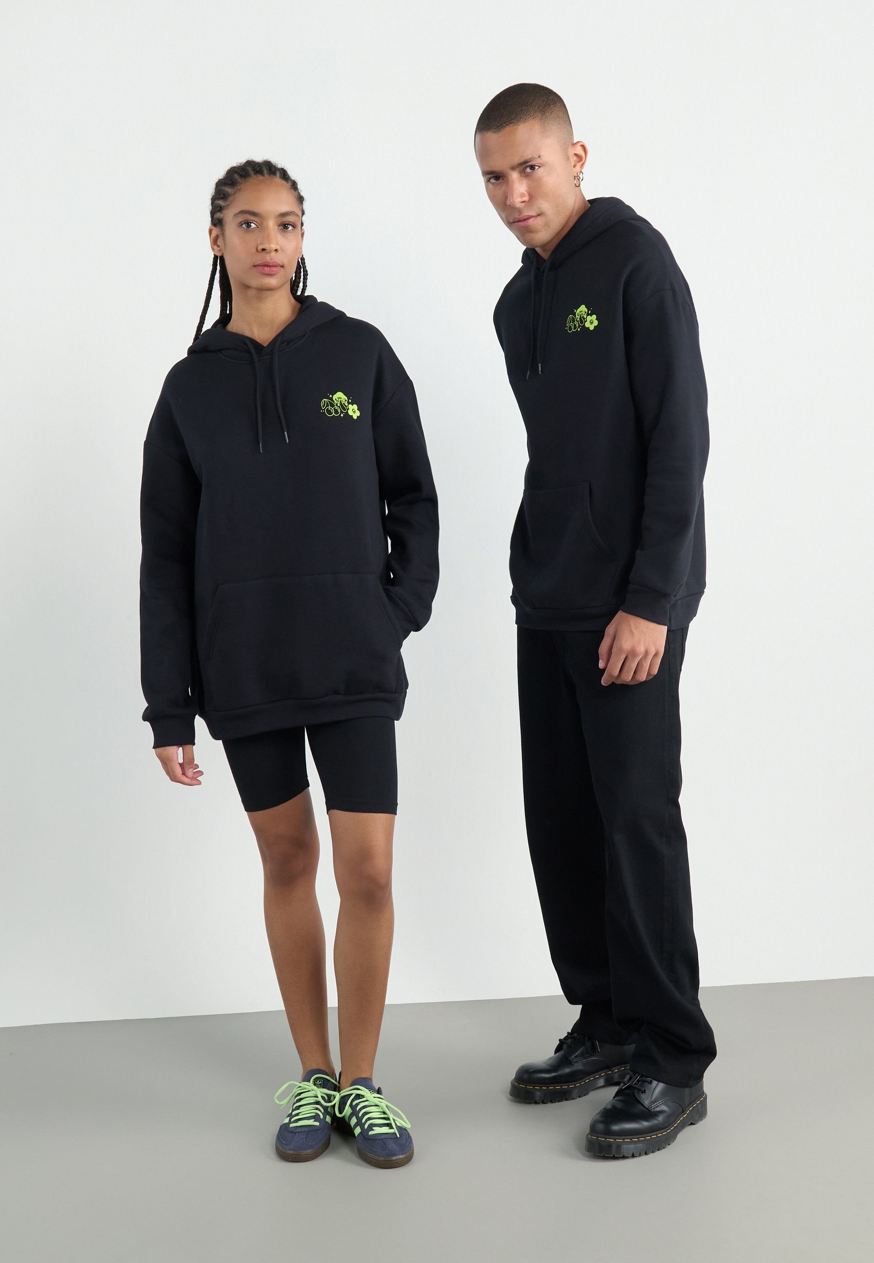 YOURTURN UNISEX RELAXED FIT HOODIE