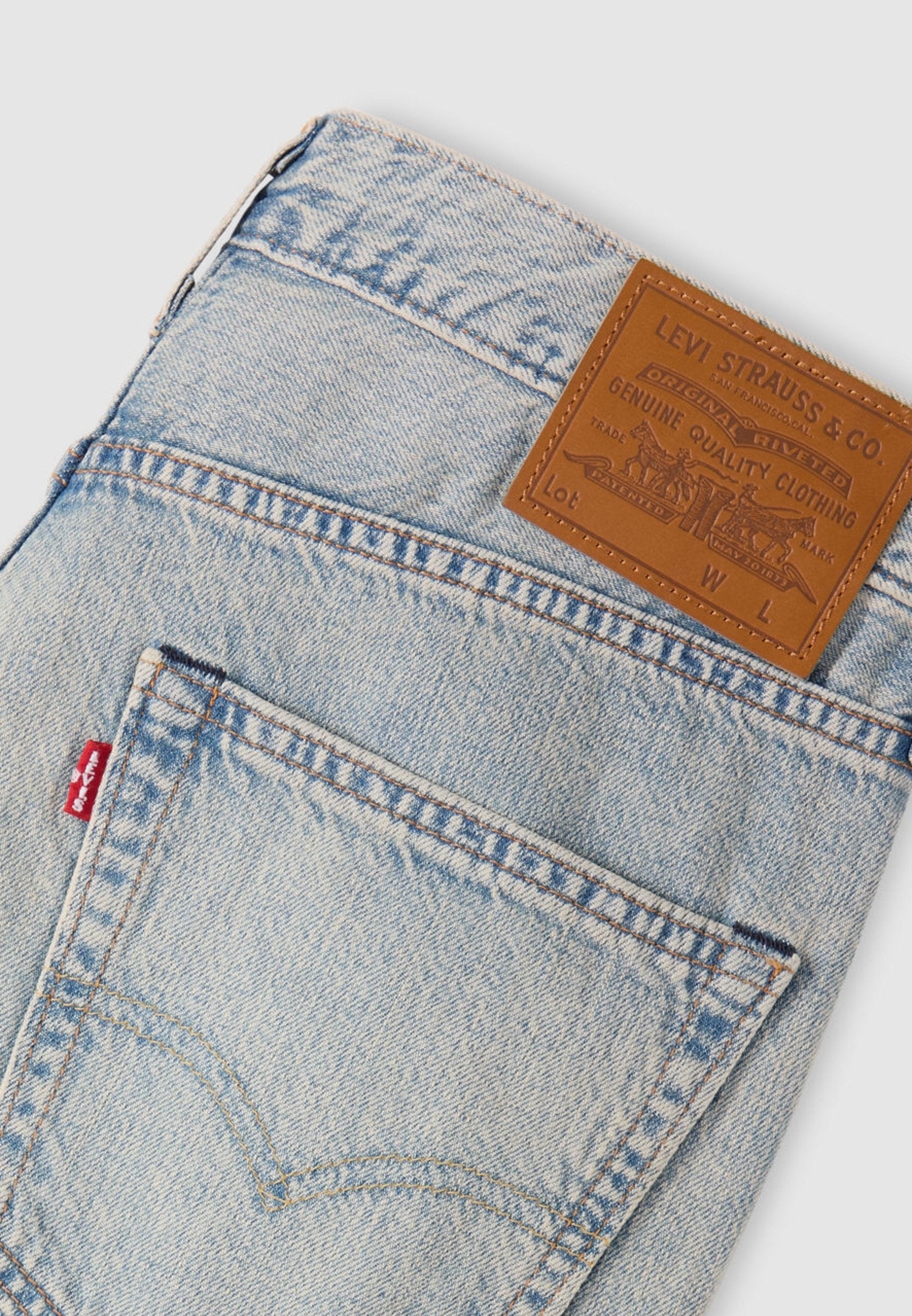 Levi's® 568® STAY LOOSE