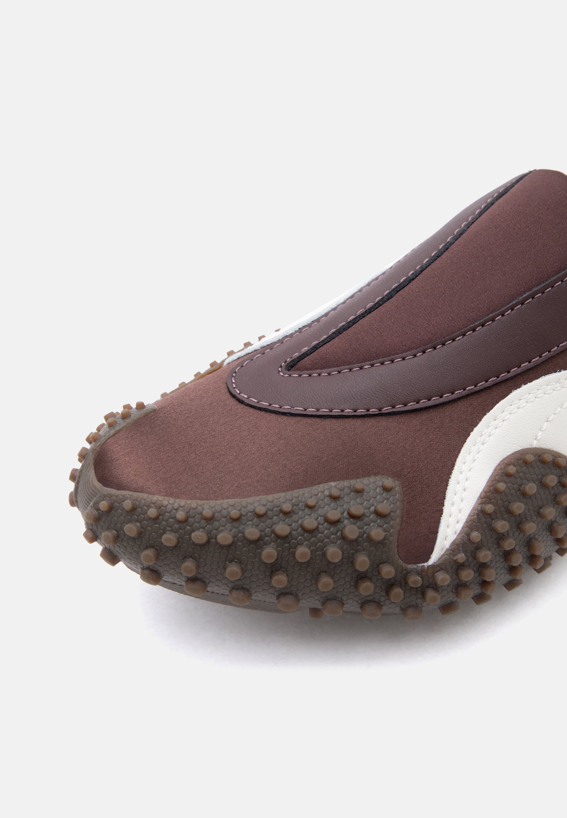 Puma MOSTRO MOVE